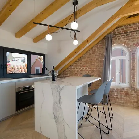 Lanea * スプリト